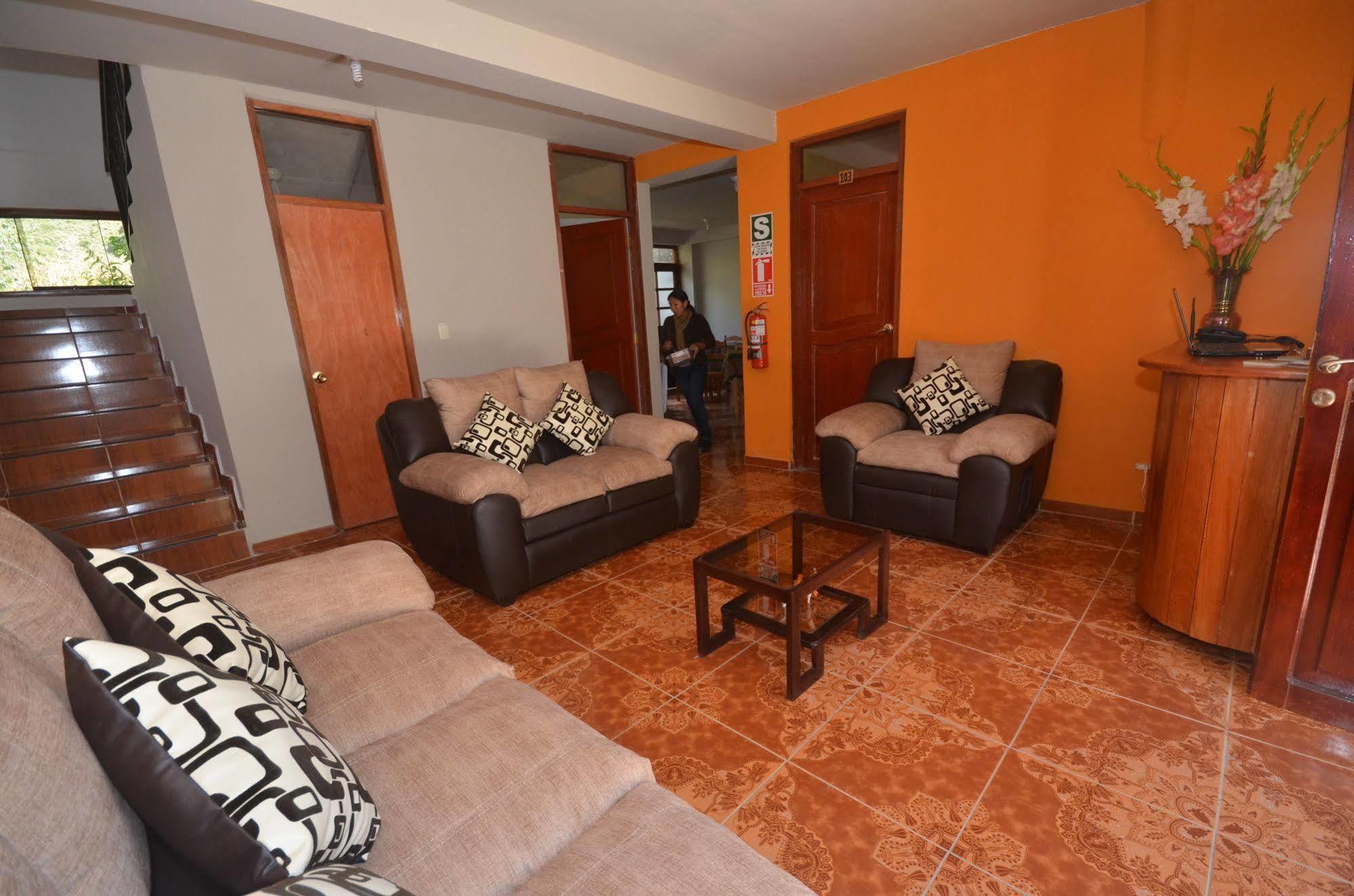 Munay Punku Ollantaytambo Luaran gambar