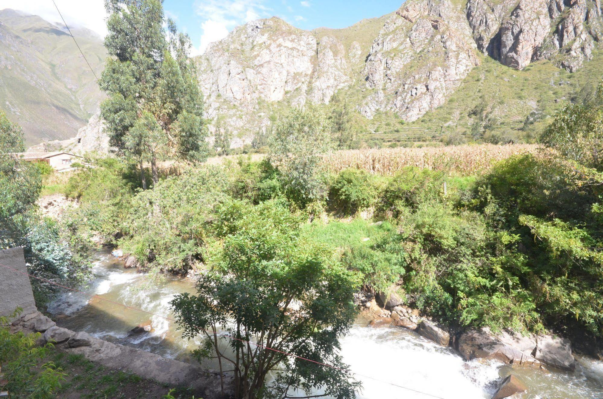 Munay Punku Ollantaytambo Luaran gambar